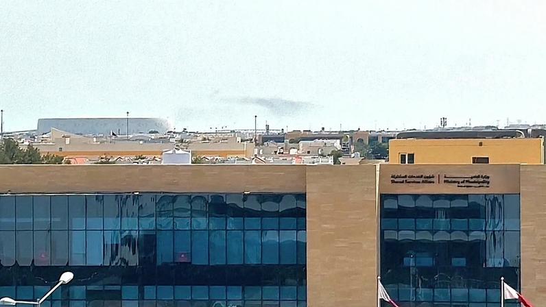 Fumo no horizonte distante de Doha