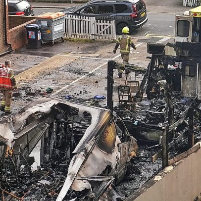 Polícia prende dois homens por incendiar ambulâncias de caridade judaica