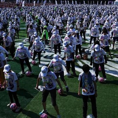 Cidade do México bate recorde Guinness com treino gigante de futebol