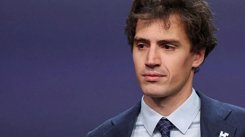 FOTO DE ARQUIVO - Arthur Mensch, cofundador e CEO da Mistral AI, participa na Cimeira sobre Segurança da IA do Reino Unido, em Bletchley Park, Inglaterra, 2023