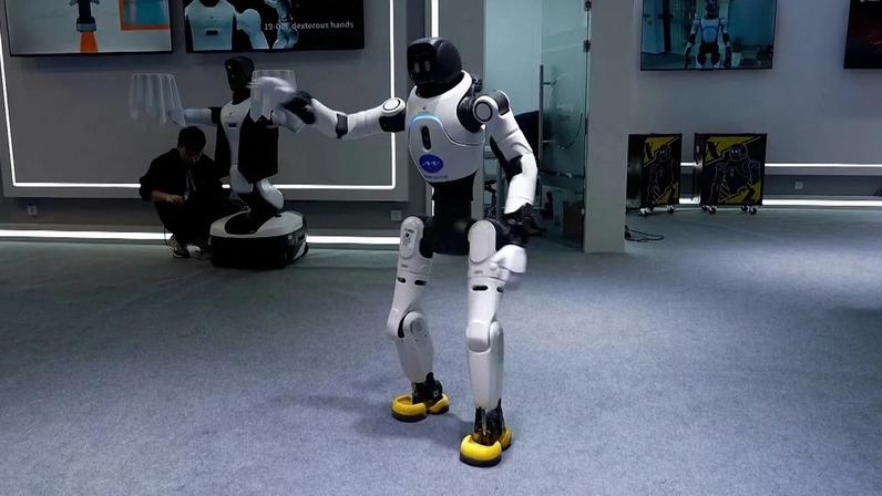 Robô humanoide AgiBot X2 a dançar