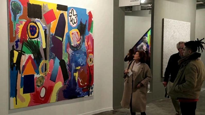 Uma obra do pintor grego Jannis Varelas na ARCOmadrid 2018, que teve como centro temático a ideia de futuro