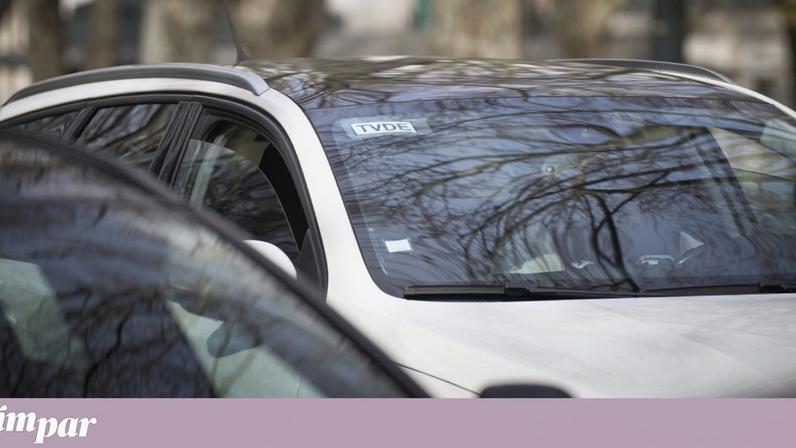 "Chamei um TVDE em vez de apanhar o metro, e notei com algum alívio que era uma condutora"