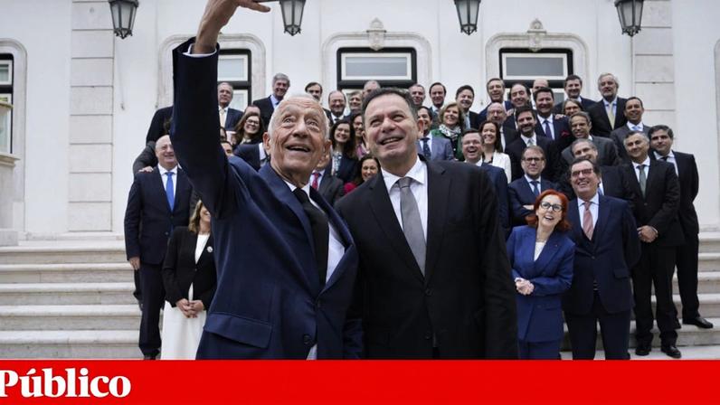 Presidente da República na última "selfie" com o Governo de Luís Montenegro