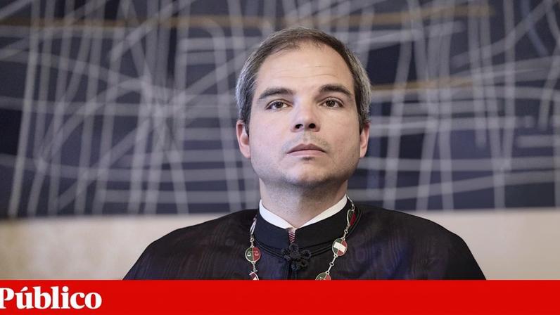 Almeida Ribeiro diz que RTP é a jóia da coroa e deve ser gerida com pinças