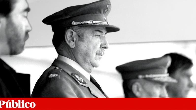 Morreu o ex-chefe do Exército, general Martins Barrento