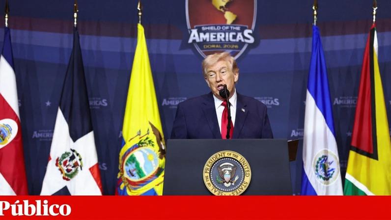 Donald Trump discursa durante cimeira com líderes da direita latino-americana