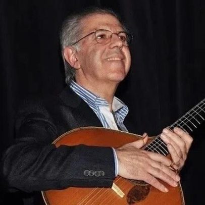 Morreu o guitarrista e fadista Carlos Macedo, intérprete de Até o rei ia ao fado