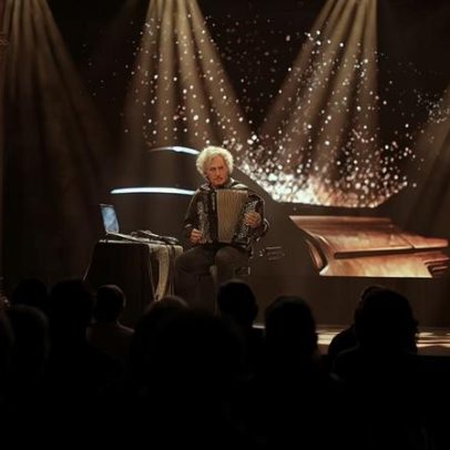 Quarta reúne música e cenas de casais