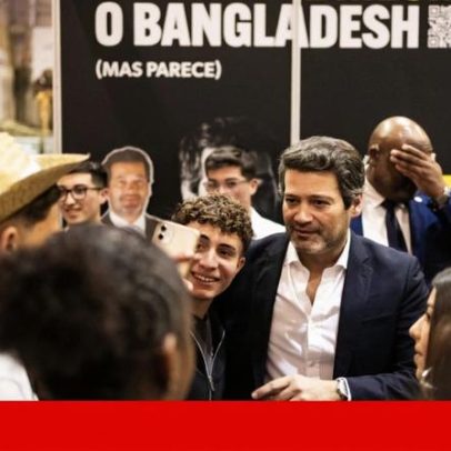 Feira de educação recebe stand do Chega com cartazes anti-imigração