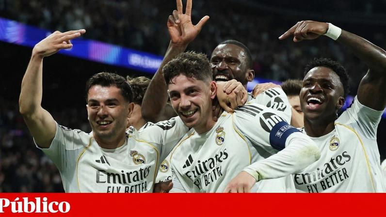 Jogadores do Real Madrid celebram na Liga dos Campeões