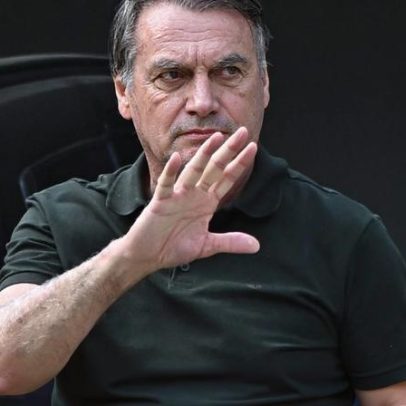 Bolsonaro é internado em UCI com broncopneumonia