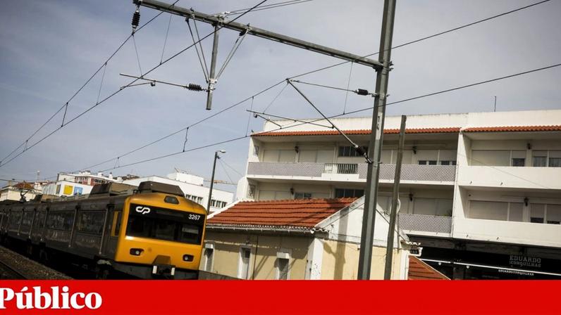 A linha ferroviária liga os concelhos de Lisboa, Oeiras e Cascais