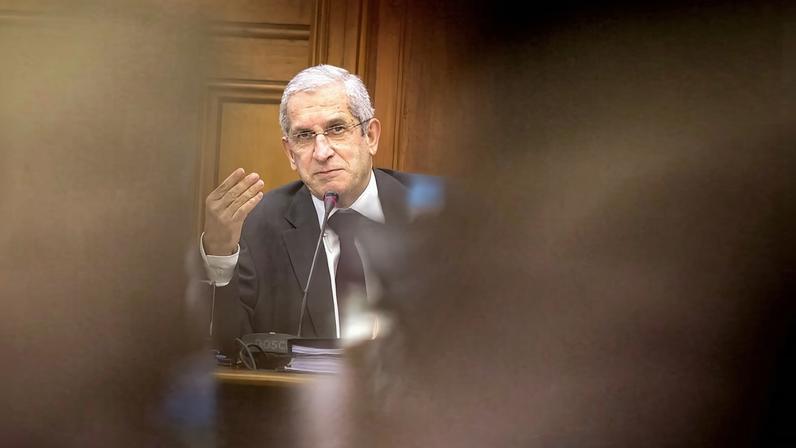 Antigo ministro defende que "tem de haver um poder político intermédio"