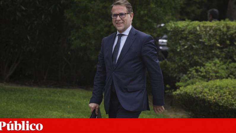 O ministro da Administração Interna, Luís Neves, tem estado a receber as associações sócio-profissionais da GNR e da PSP