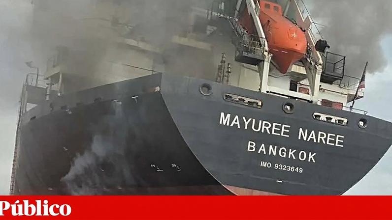 Petróleo aproxima-se de 105 dólares por barril