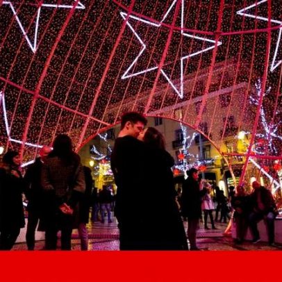 Quatro detidos em alegado esquema de corrupção relacionado com iluminações de Natal