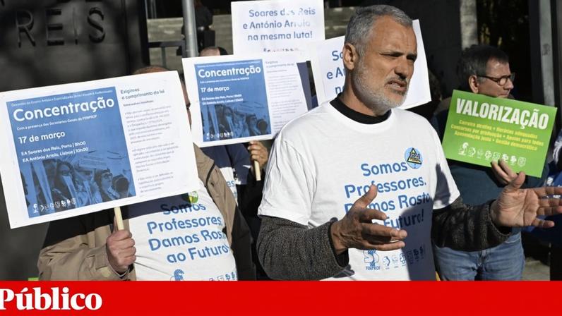 Professores do ensino artístico em protesto pelo fim da precariedade