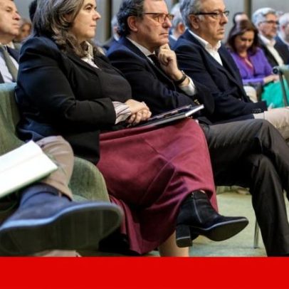 Excesso de centralização dificulta o desenvolvimento do país.