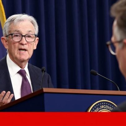 Reserva Federal eleva previsão de inflação e mantém juros