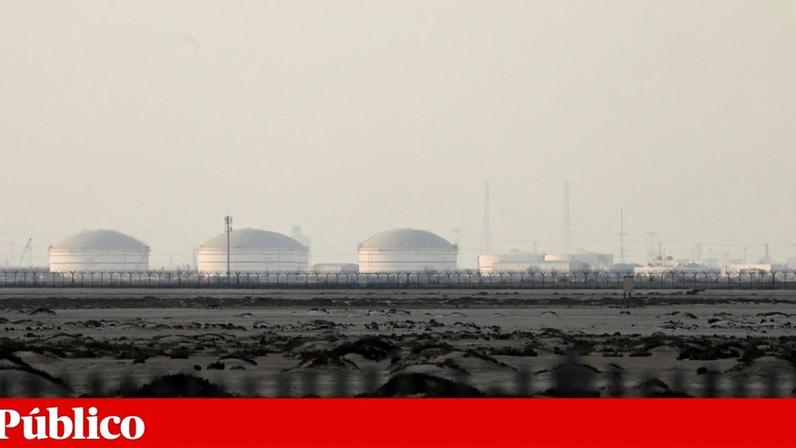 Incêndios em instalações de gás natural no Qatar e novo navio atingido no Golfo
