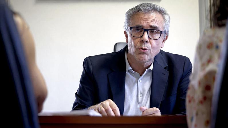 Carlos Carapeto, inspector-geral da Inspecção-Geral das Actividades em Saúde (IGAS), diz que "o INEM não está impedido da missão de formar pessoas"