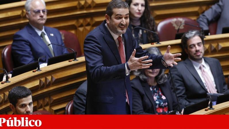 PSD vota disciplinadamente no projeto sobre mudança de género no registo civil