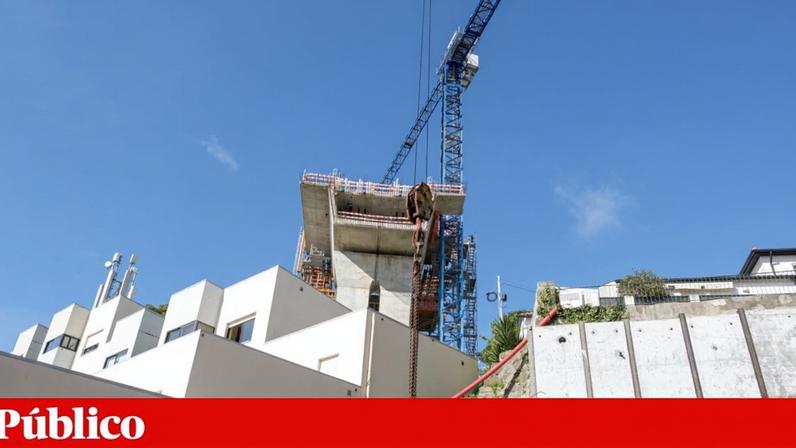 Porto, de paraíso a casa debaixo da ponte — quem quer viver assim?