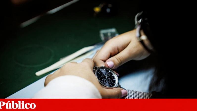 Na madrugada do dia 29 deste mês, a hora volta a mudar em toda a União Europeia