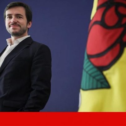 Socialistas pressionam Carneiro a romper o muro do nim e apoiar o PS