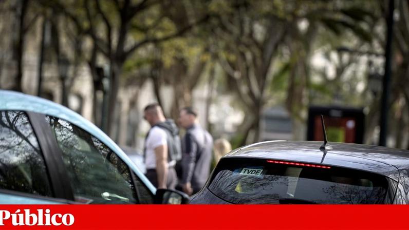 Na Avenida da Liberdade, apenas poderão ser apanhados e largados passageiros nas laterais