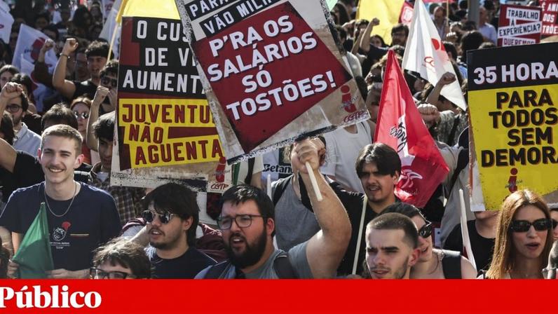 Manifestação nacional de jovens trabalhadores, convocada pela Interjovem que desfilou no percurso entre a Praça da Figueira e o Campo das Cebolas, em Lisboa