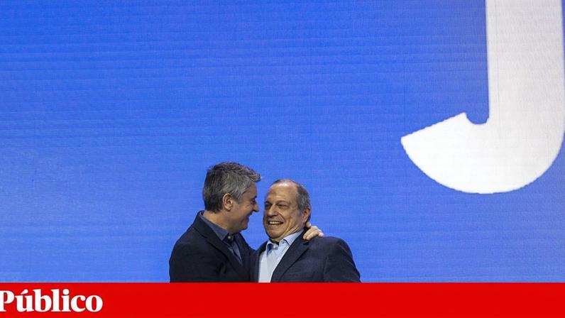 José Luís Carneiro e Carlos César, um abraço entre o secretário-geral e o presidente socialistas