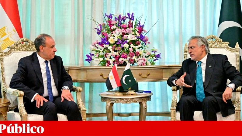 Ministro dos Negócios Estrangeiros do Egipto e homólogo do Paquistão, a 29 de Março de 2026