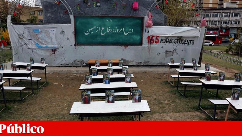 Um memorial, em Teerão, pelas vítimas do bombardeamento da escola de Minab, em que pelo menos 110 crianças iranianas morreram. Conhecem-se agora novos detalhes sobre um ataque a uma segunda escola em Lamerd