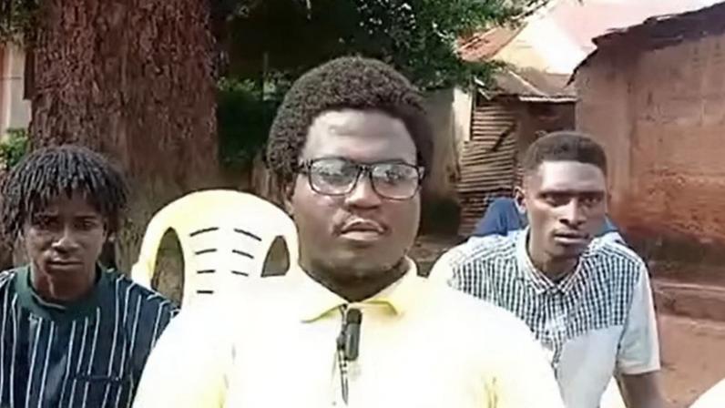 Vigário Balanta resolveu na segunda-feira à tarde, depois do serviço, esconder-se por causa das ameaças que tinha recebido. A família e os amigos nunca mais conseguiram falar com ele
