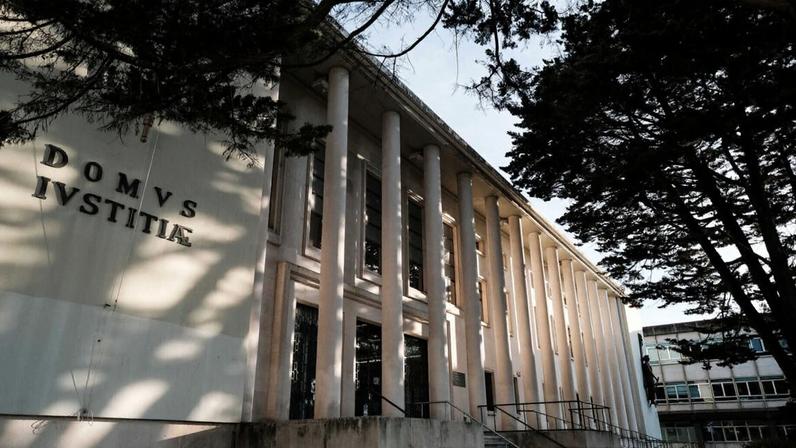 Homem mata amigo por disparo acidental; Ministério Público quer prisão