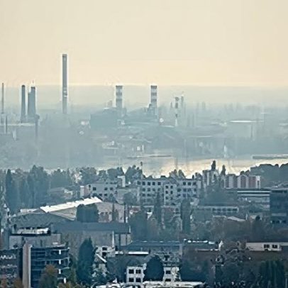 Transição energética mundial avança, enfrentando desafios e investimentos