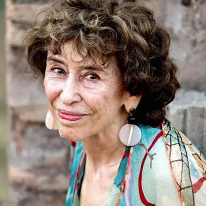 Azar Nafisi: Irão era um dos países mais progressistas em direitos das mulheres