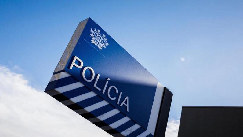 Adolescente de 16 detido por roubos com armas junto a escolas na Moita