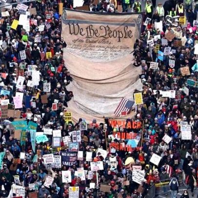 Protestos em Nova Iorque contra Governo de Donald Trump voltam às ruas