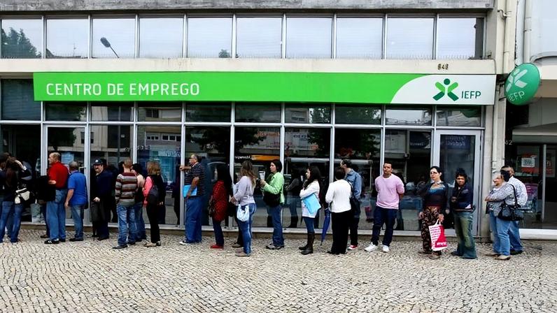 Número de desempregados nos centros de emprego cai 9,9% em fevereiro - IEFP