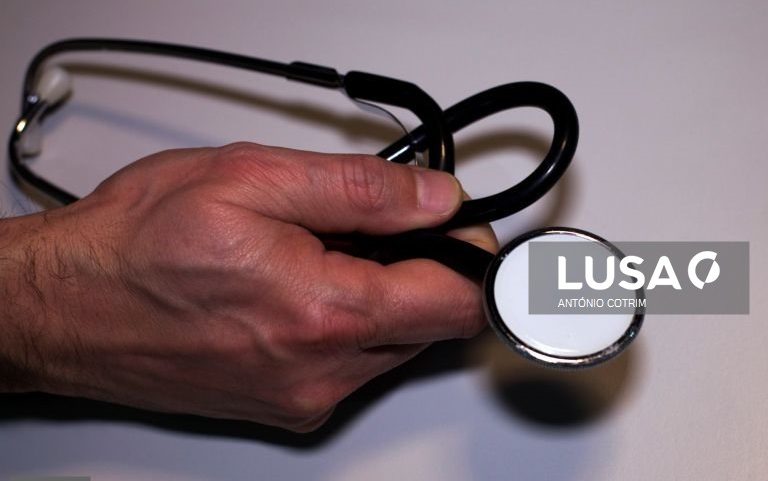 Maioria que procura médico de família no privado tem especialista no SNS - Estudo