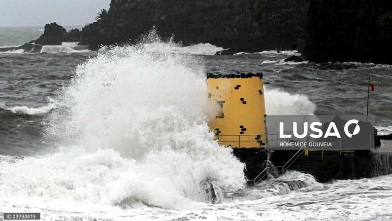 Mau tempo: Proteção Civil da Madeira alerta para cuidados a ter devido à depressão Regina