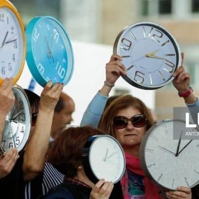 Relógios adiantam uma hora na próxima madrugada