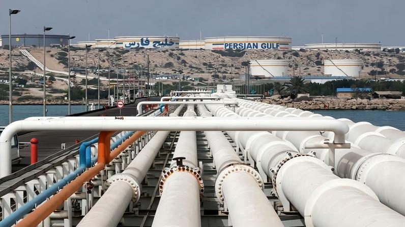 Exército iraniano ameaça destruir infraestruturas energéticas ligadas aos EUA