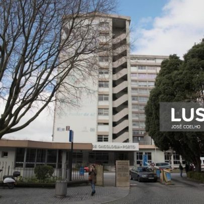 Sérgio Godinho, David Fonseca e Carolina Deslandes em Solidária IPO do Porto