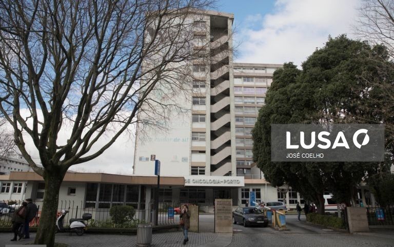 Sérgio Godinho, David Fonseca e Carolina Deslandes na Gala Solidária do IPO do Porto