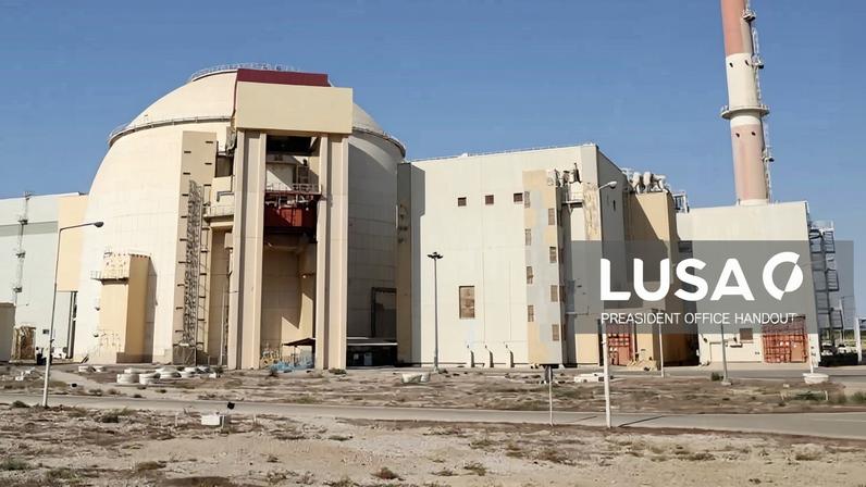 Teerão e Moscovo afirmam que central nuclear de Bushehr foi atingida por projétil