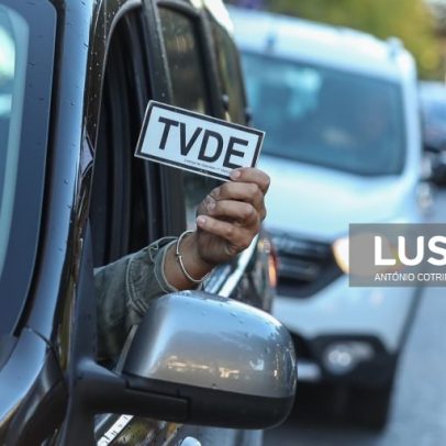 Câmara de Lisboa e plataformas TVDE firmam acordo para gerir circulação de veículos